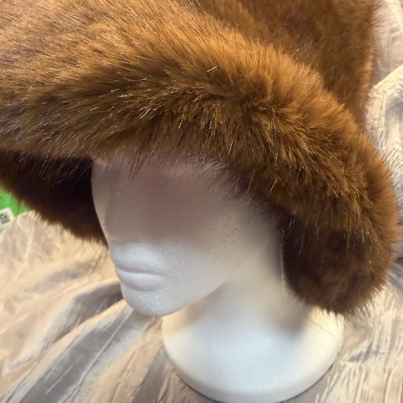 Elegant Brown Faux Fur Hat - Picture 2 of 9